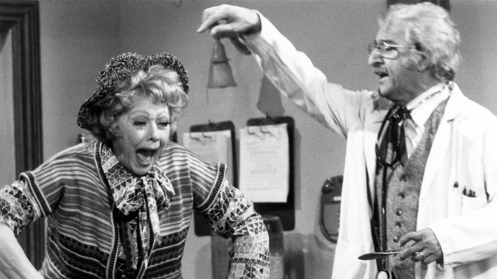Danny Thomas e Lucille Ball em cena de The Practice