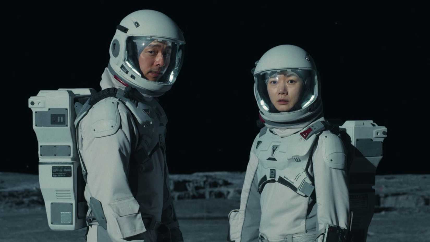 Astronautas exploram a lua em The Silent Sea.
