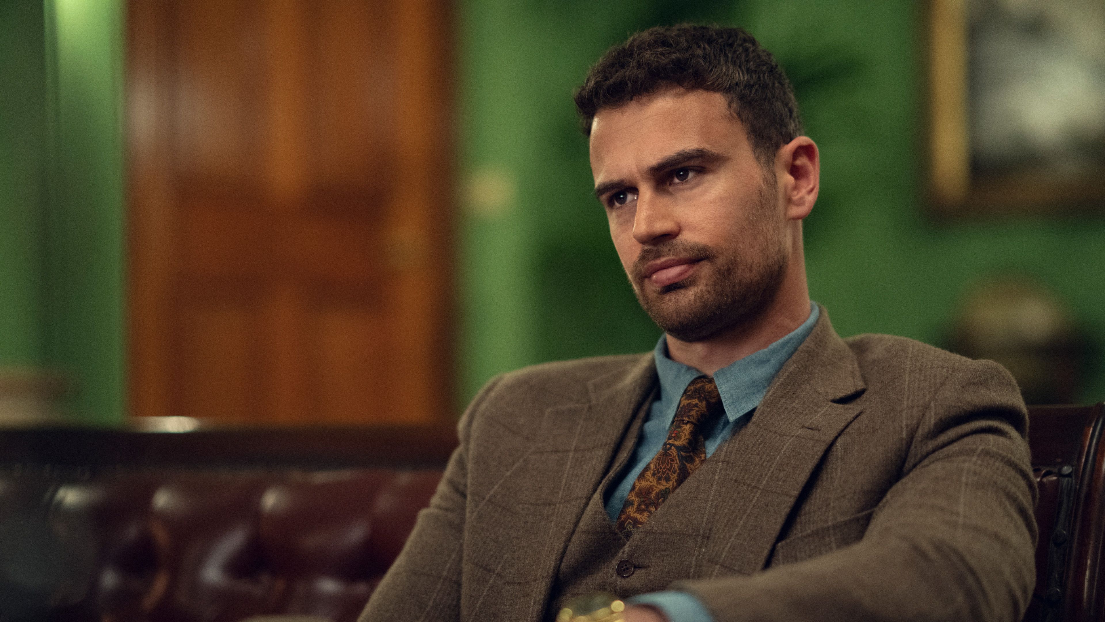 Guy Ritchie's 2-Part Crime Thriller Is the Perfect One-Day Binge image