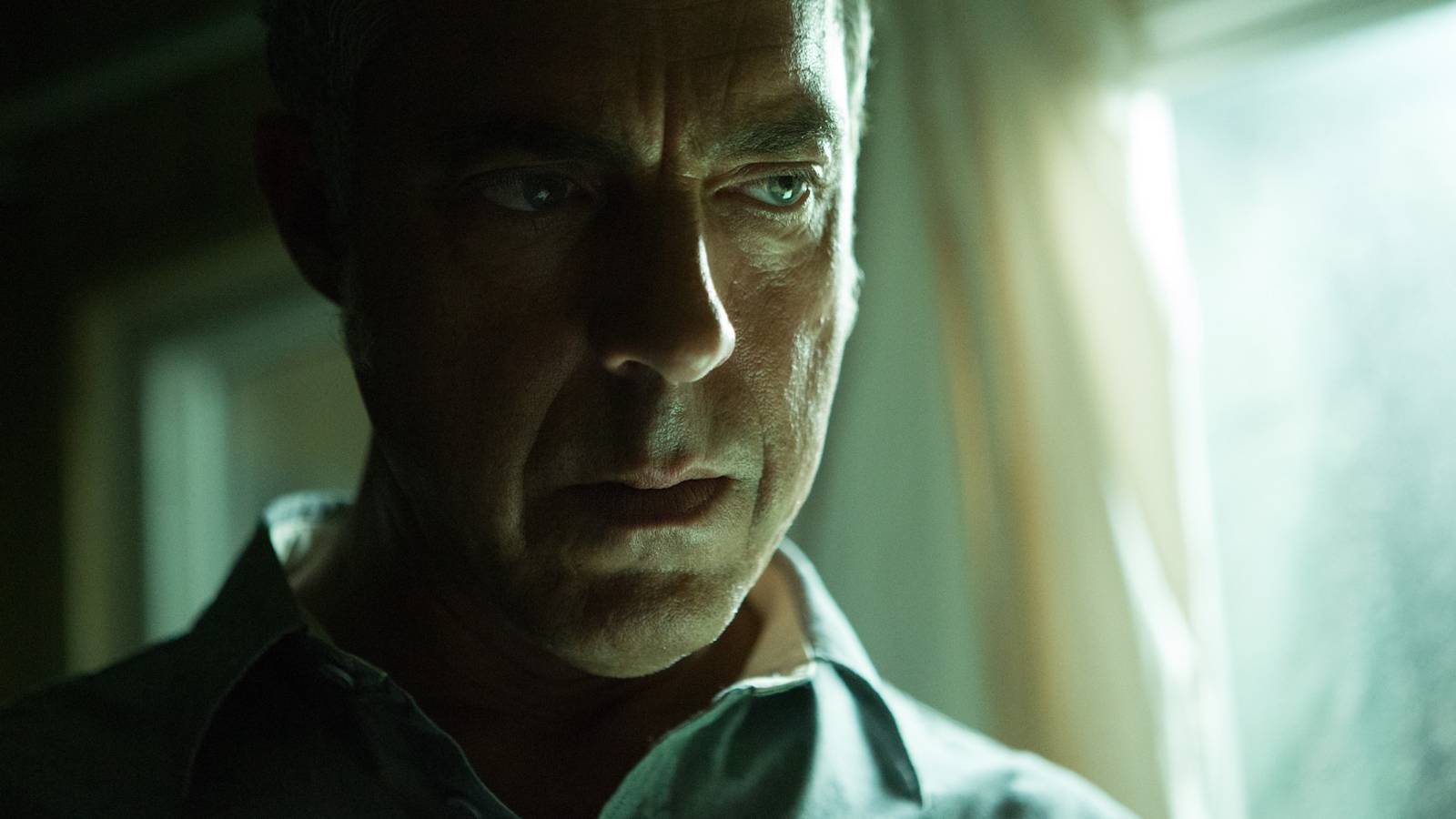 Bosch Meets Dark In 11-Part Genre-Bending Sci-Fi That’s Perfect For Binge-Watching