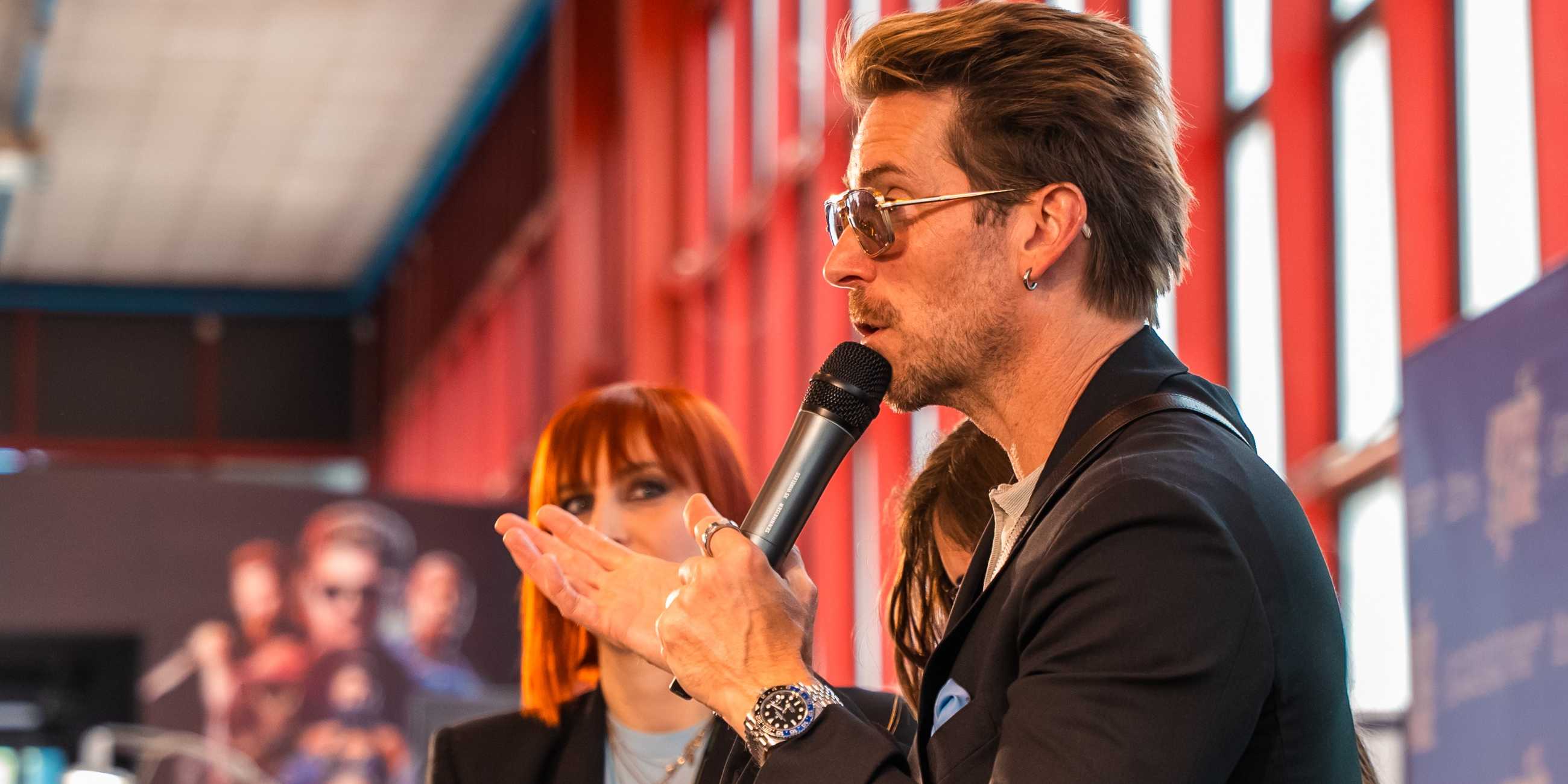 Troy Baker speaking at Comicon Napoli 2026