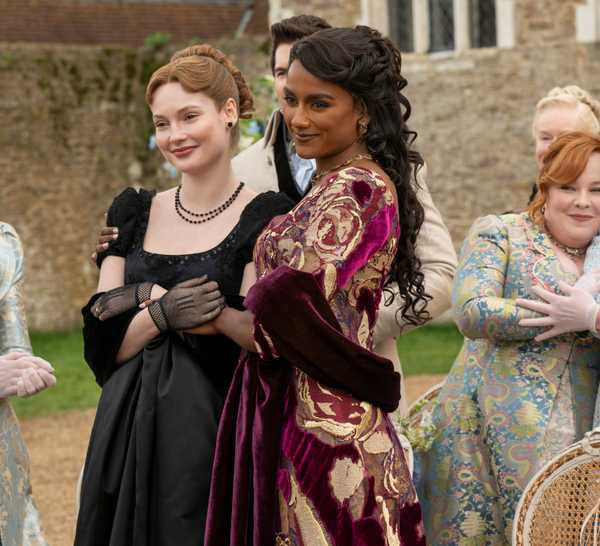 Violet, Francesca, Kate, Penelope, and Eloise at Benedict and Sophie's wedding in Bridgerton season 4 episode 8