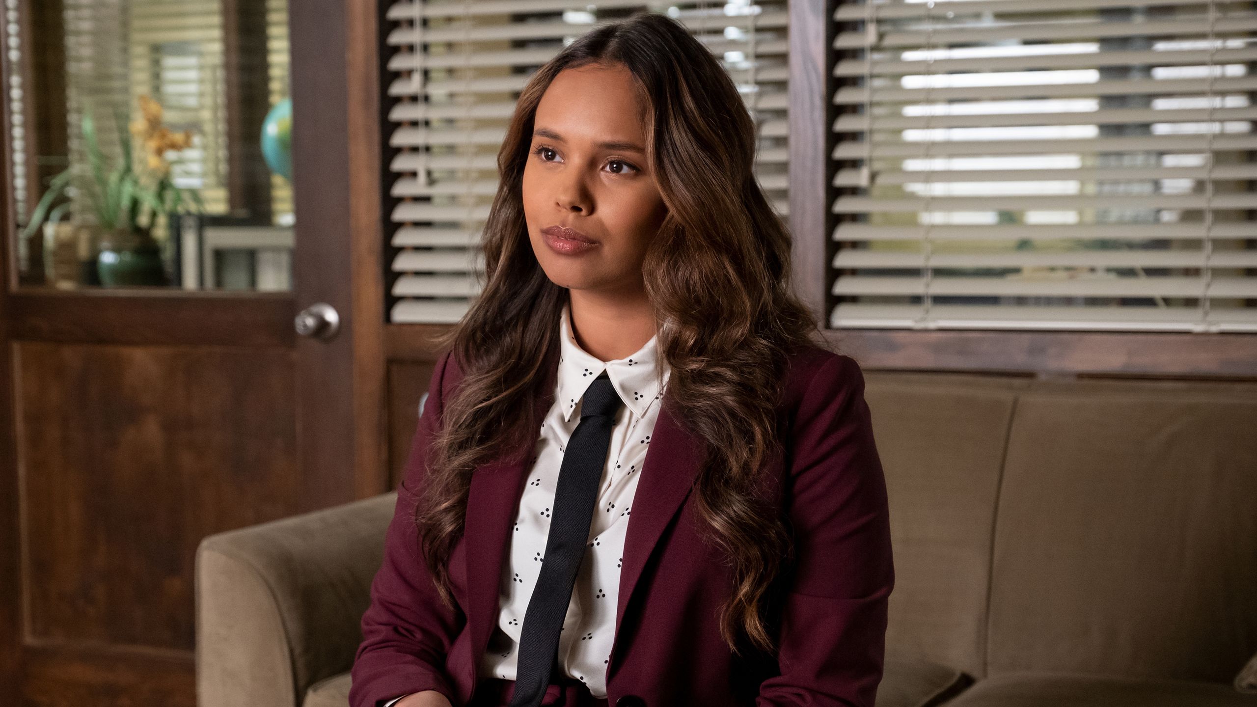 Netflix's 4-Part Mystery Thriller Was So Good, It Lasted 3 Seasons Longer Than Intended image