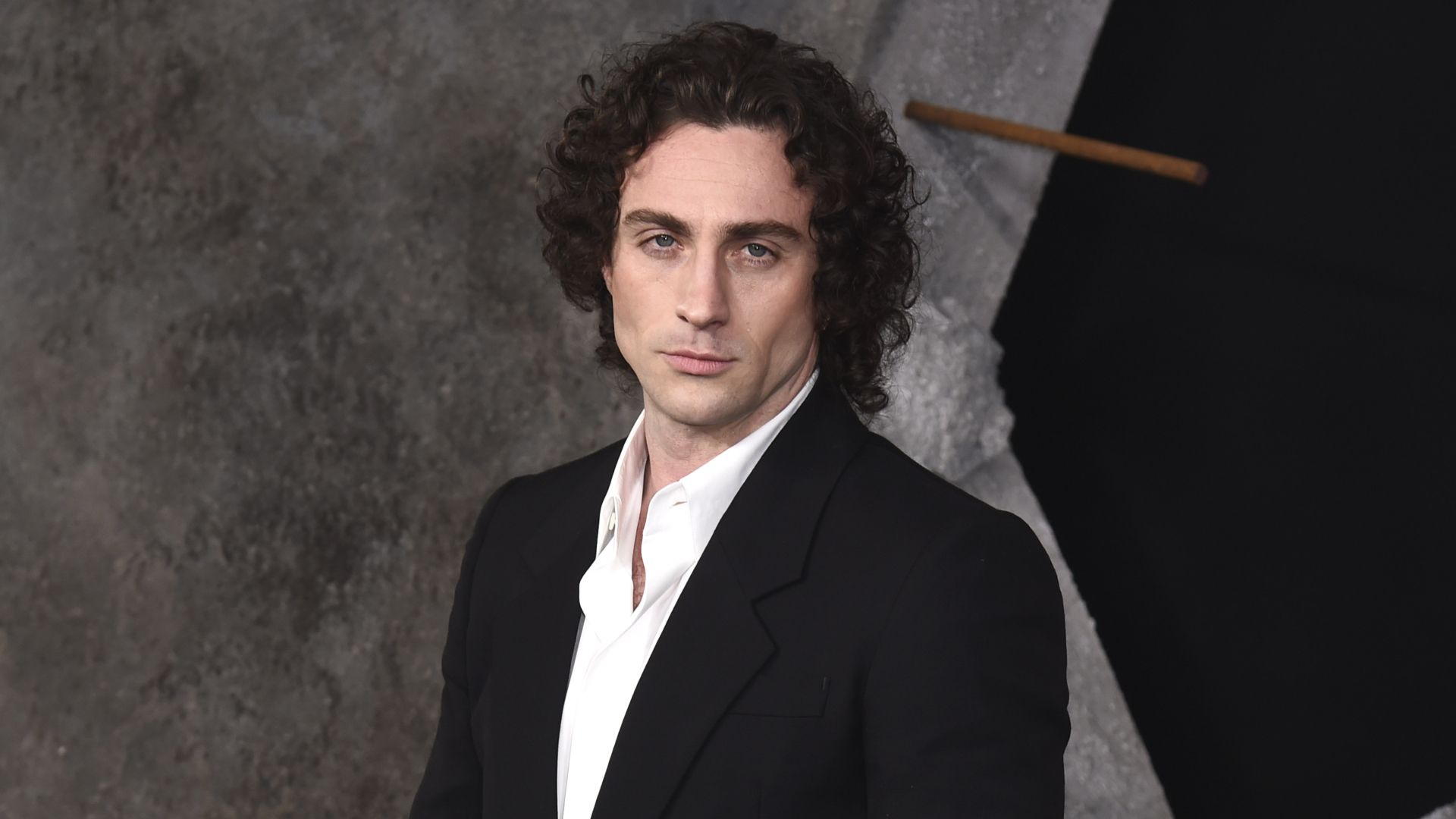 Aaron Taylor-Johnson Is On The Hunt In Gritty First Look At New Horror Movie Werwulf image