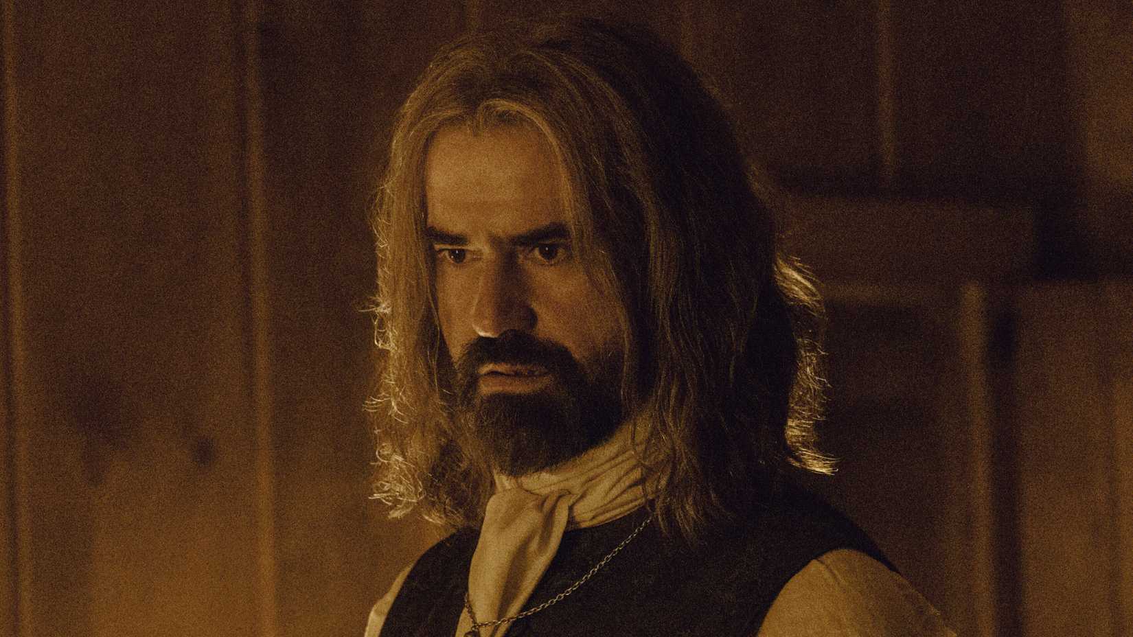 Hamish Linklater as Richard Warren in Widow’s Bay
