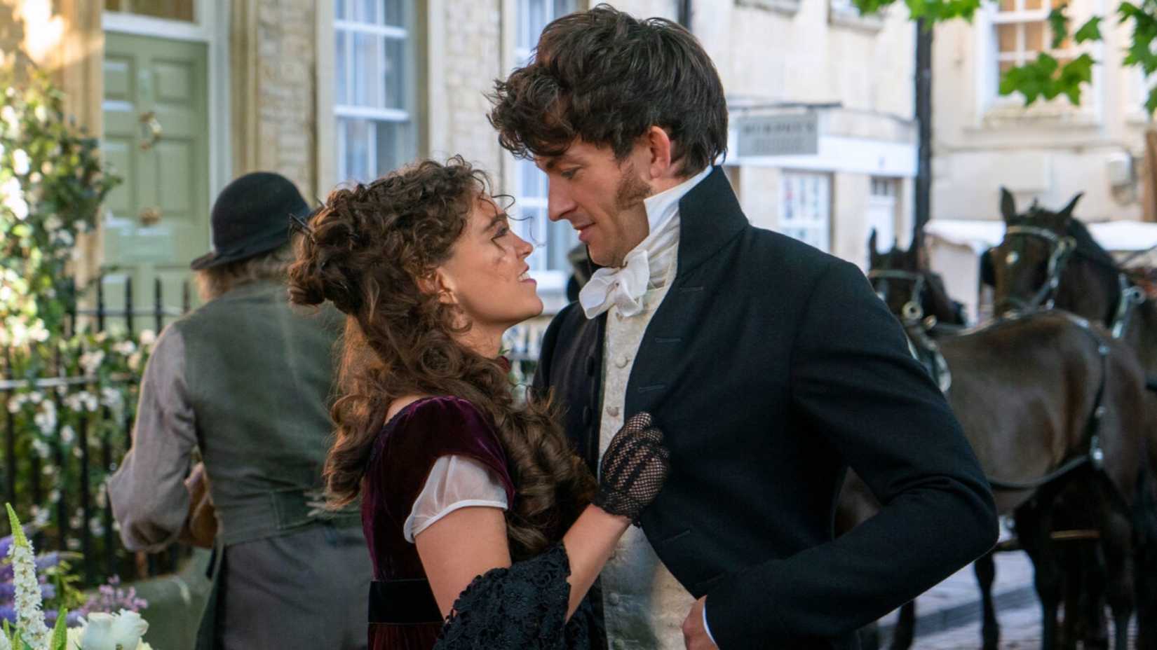 Anthony and Siena in Bridgerton season 1.