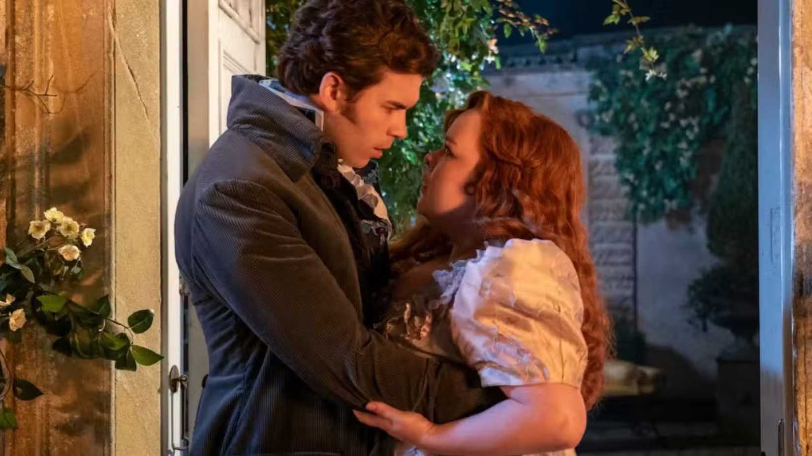 Colin and Penelope embrace in Bridgerton season 3.
