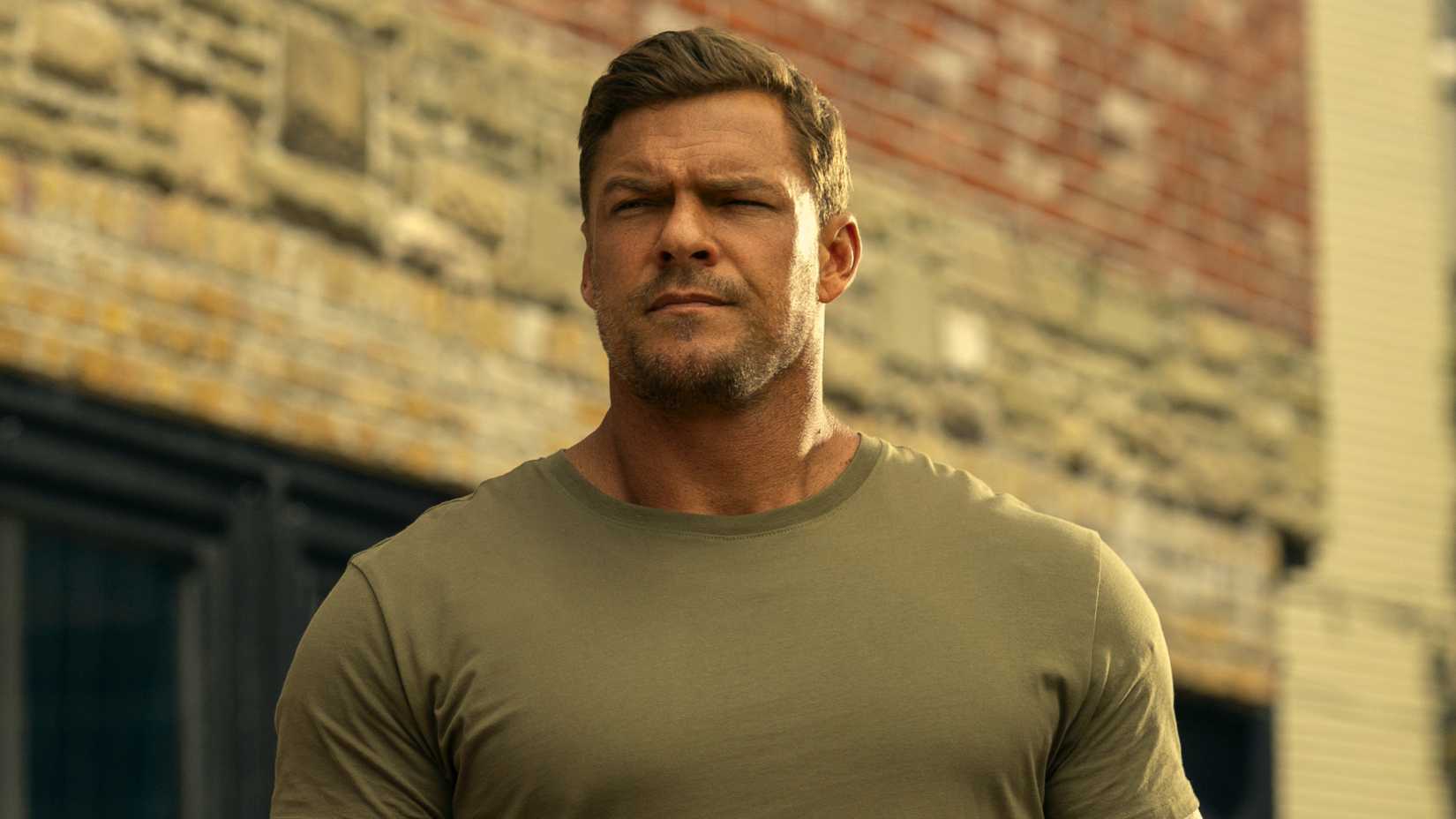 Alan Ritchson’s Jack Reacher with an intense look in Prime Video’s Reacher