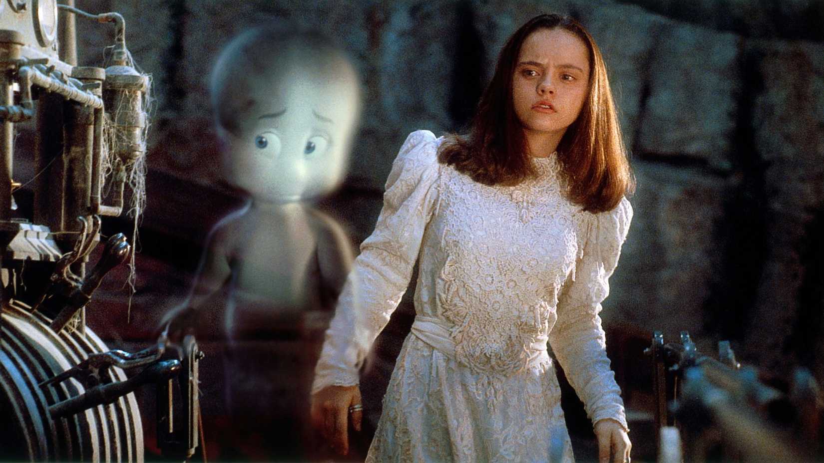 Christina Ricci as Kat walking with Casper the Friendly Ghost
