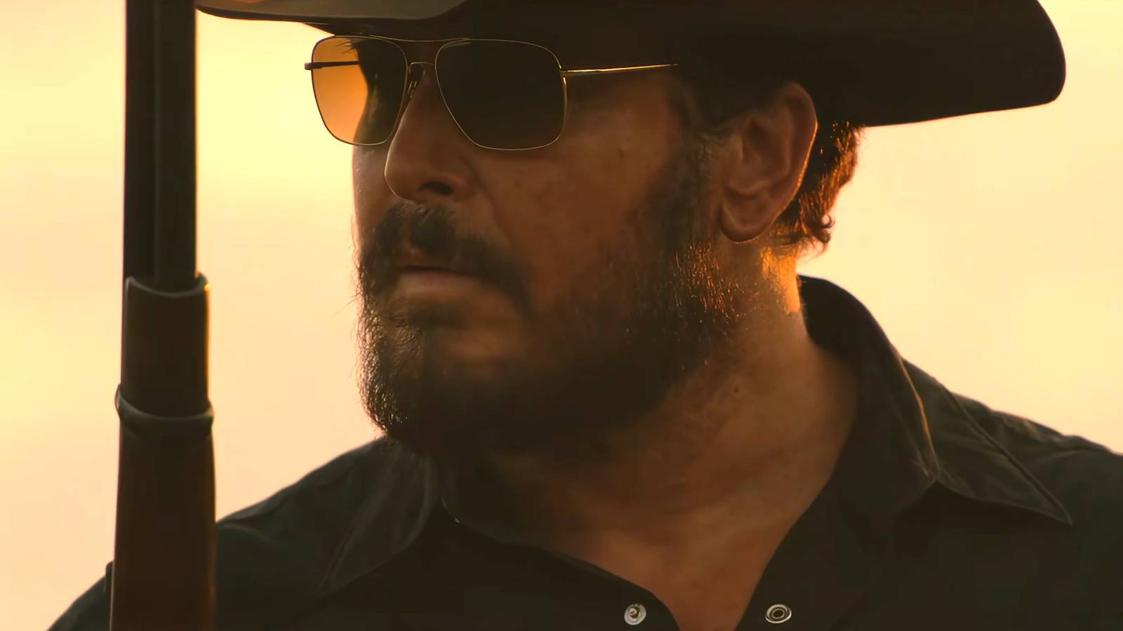 Dutton Ranch's New Cowboy Has Fully Chosen A Side After Rip's Devastating Decision