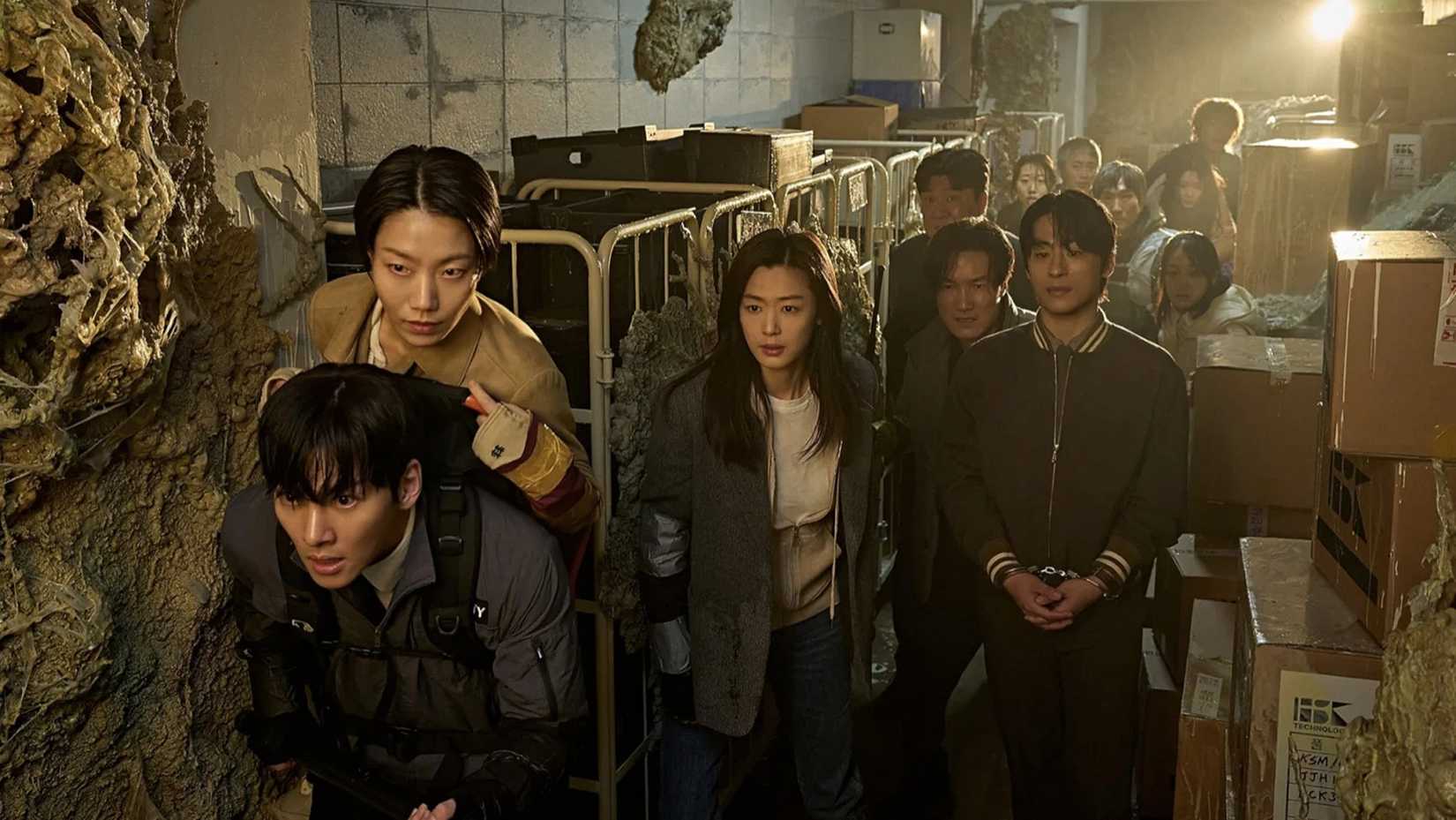 Kwon Se-jeong And Her Group As Seen In Colony