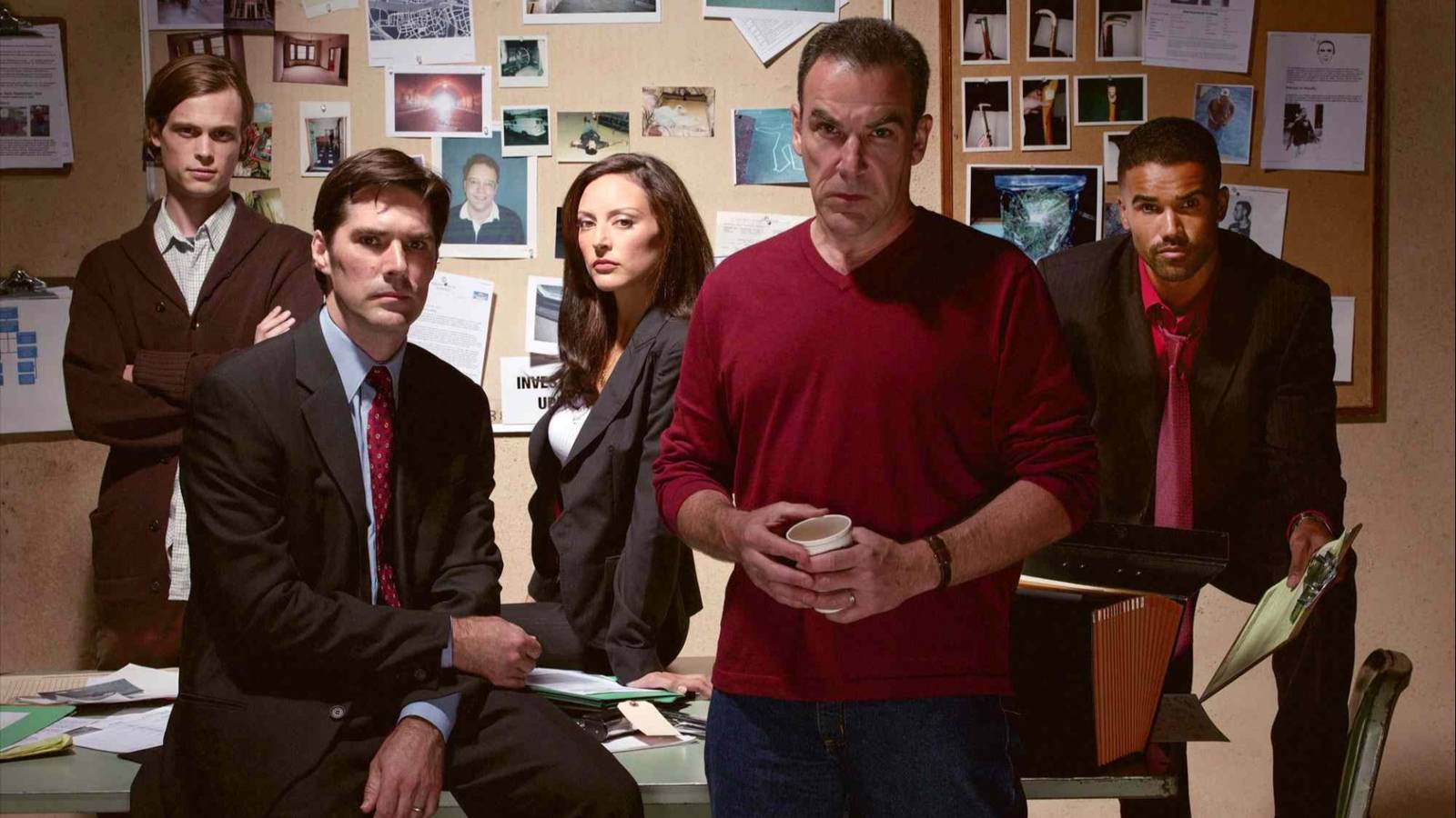 The original cast of Criminal Minds season 1.