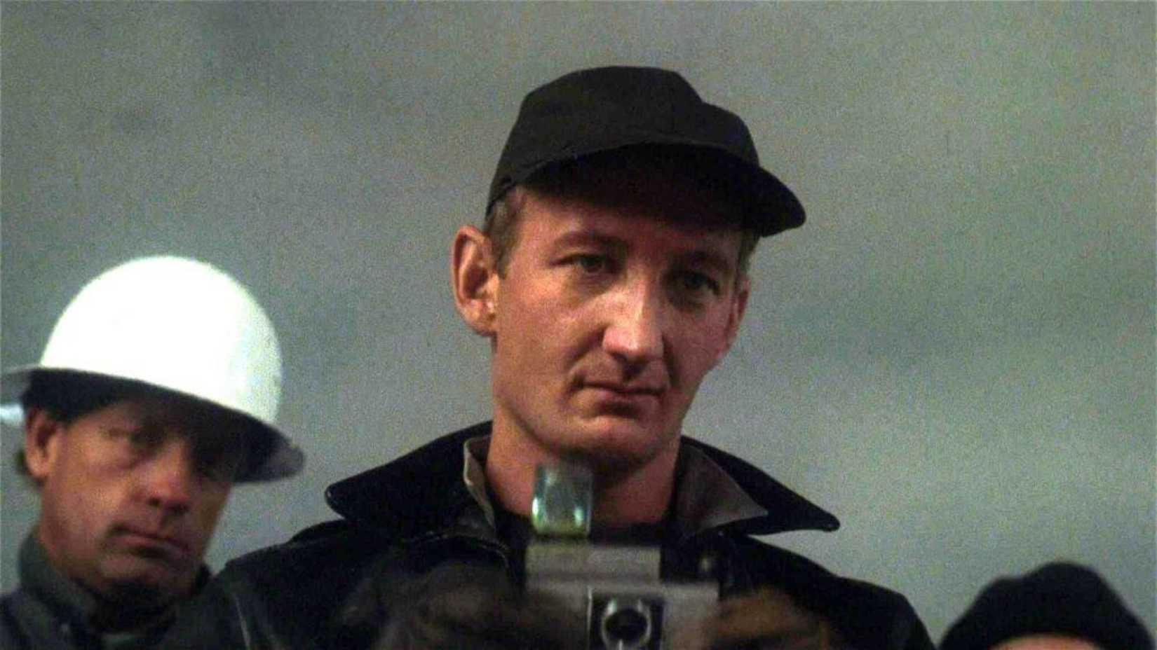Robert Englund in Dead and Buried