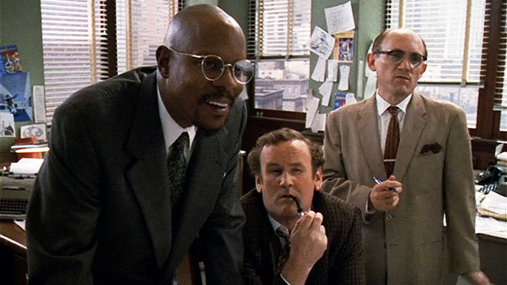 Benny and his co-workers look on in the Deep Space Nine episode "Far Beyond the Stars"