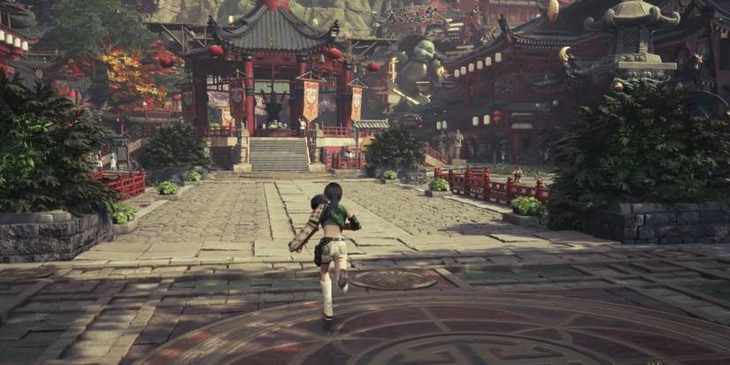 Final Fantasy 7 Revelation Yuffie running into Wutai