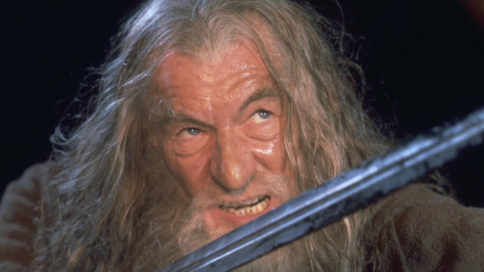 Why Gandalf Can Fight Saruman, But Not Sauron, In The Lord Of The Rings