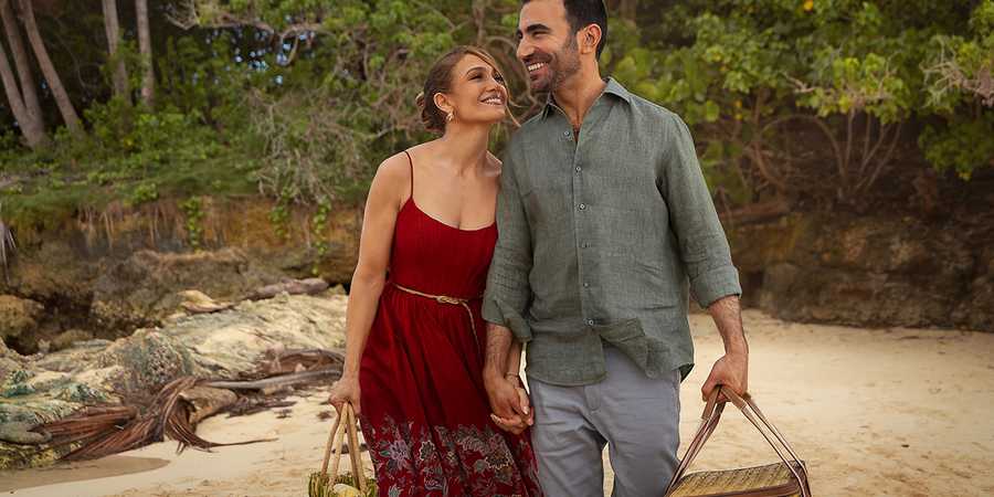 Office Romance Review This Jennifer Lopez Netflix Is An