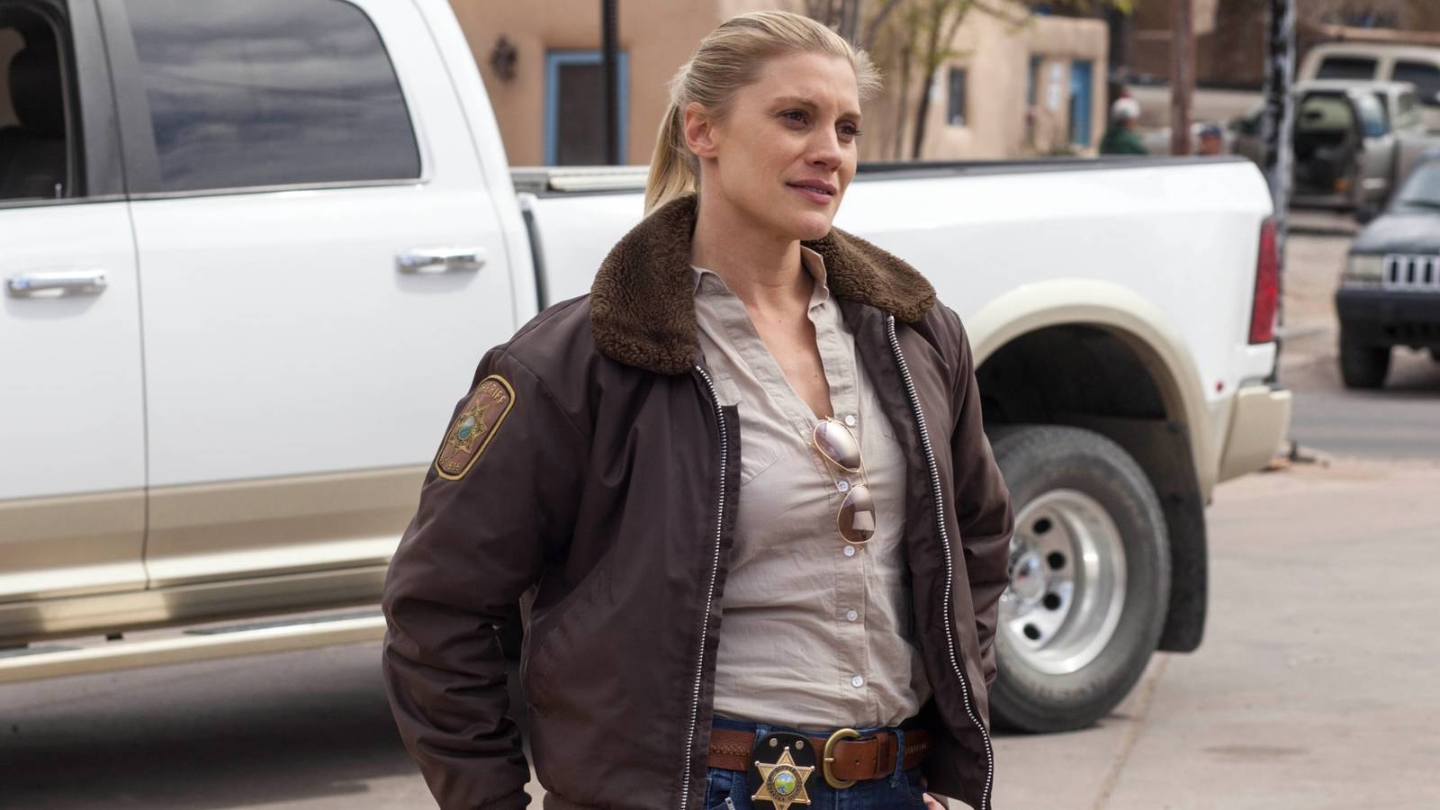 Netflix's 6-Part Neo-Western Is So Good, It Got Renewed For 3 More Seasons After Being Canceled