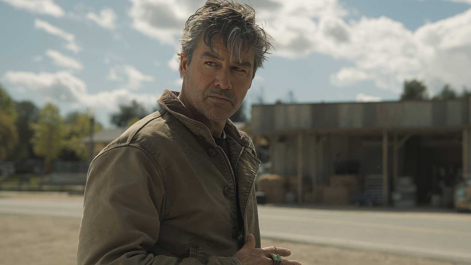 Kyle Chandler as Hal Jordan in Lanterns