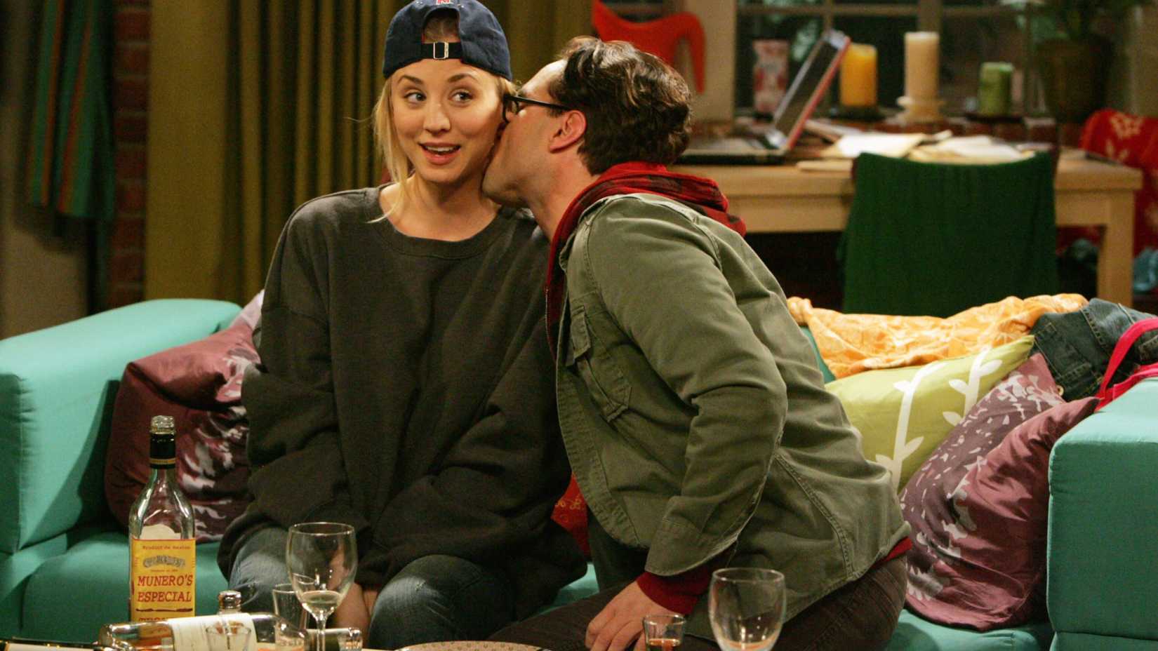 Leonard kissing Penny's neck in The Big Bang Theory season 2