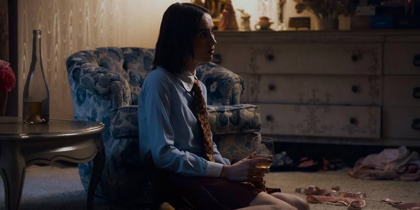 lexi drinking in euphoria
