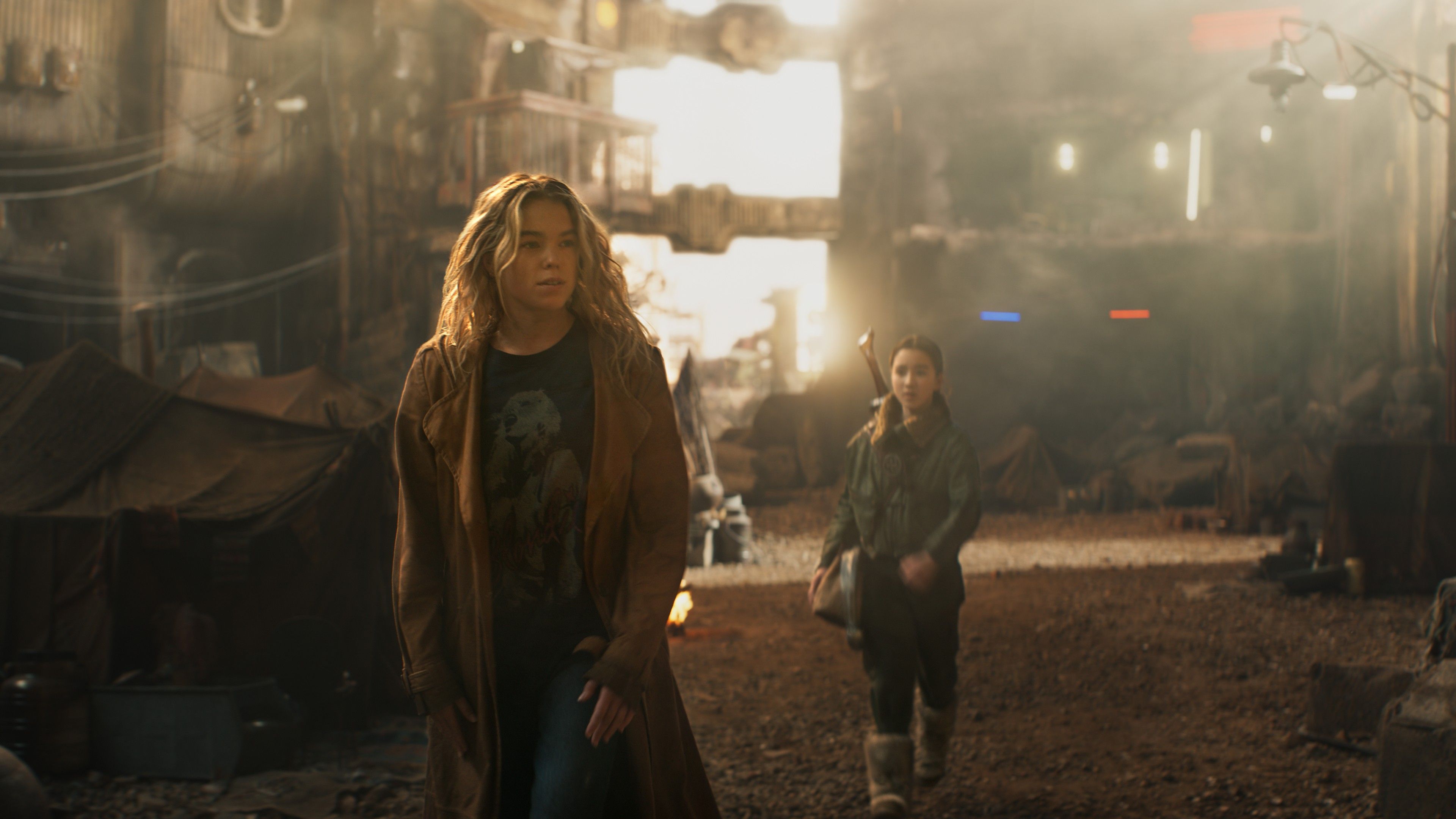 Supergirl: Every Major Spoiler, Death & DC Universe Reveal image