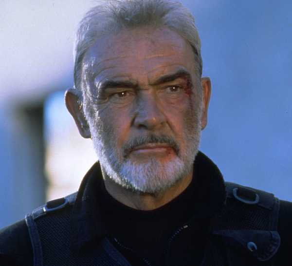 John Patrick Mason (Sean Connery) looking battered in The Rock