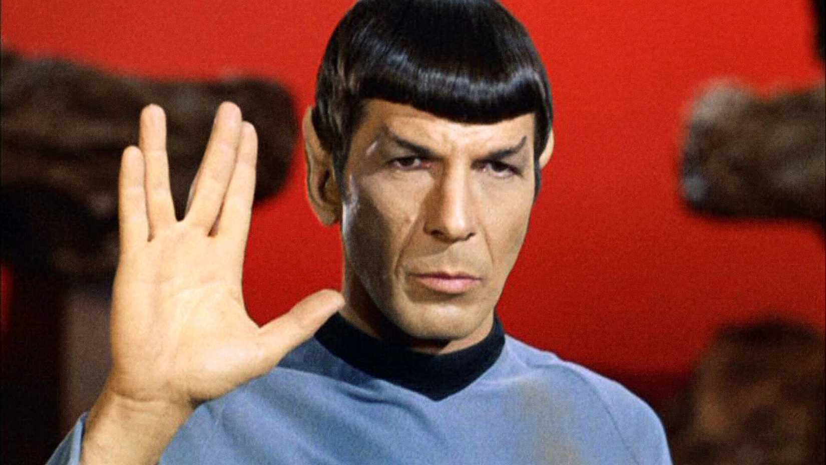 Spock does the Vulcan salute in Star Trek The Original Series