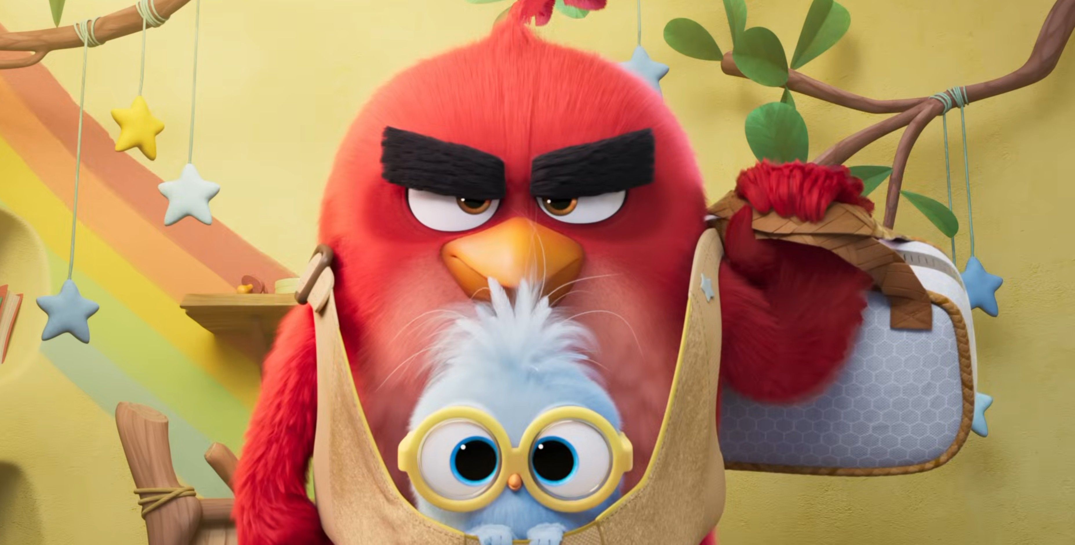 Jason Sudeikis’ Red Is Raising A Chaotic Family In The Angry Birds Movie 3 Trailer image