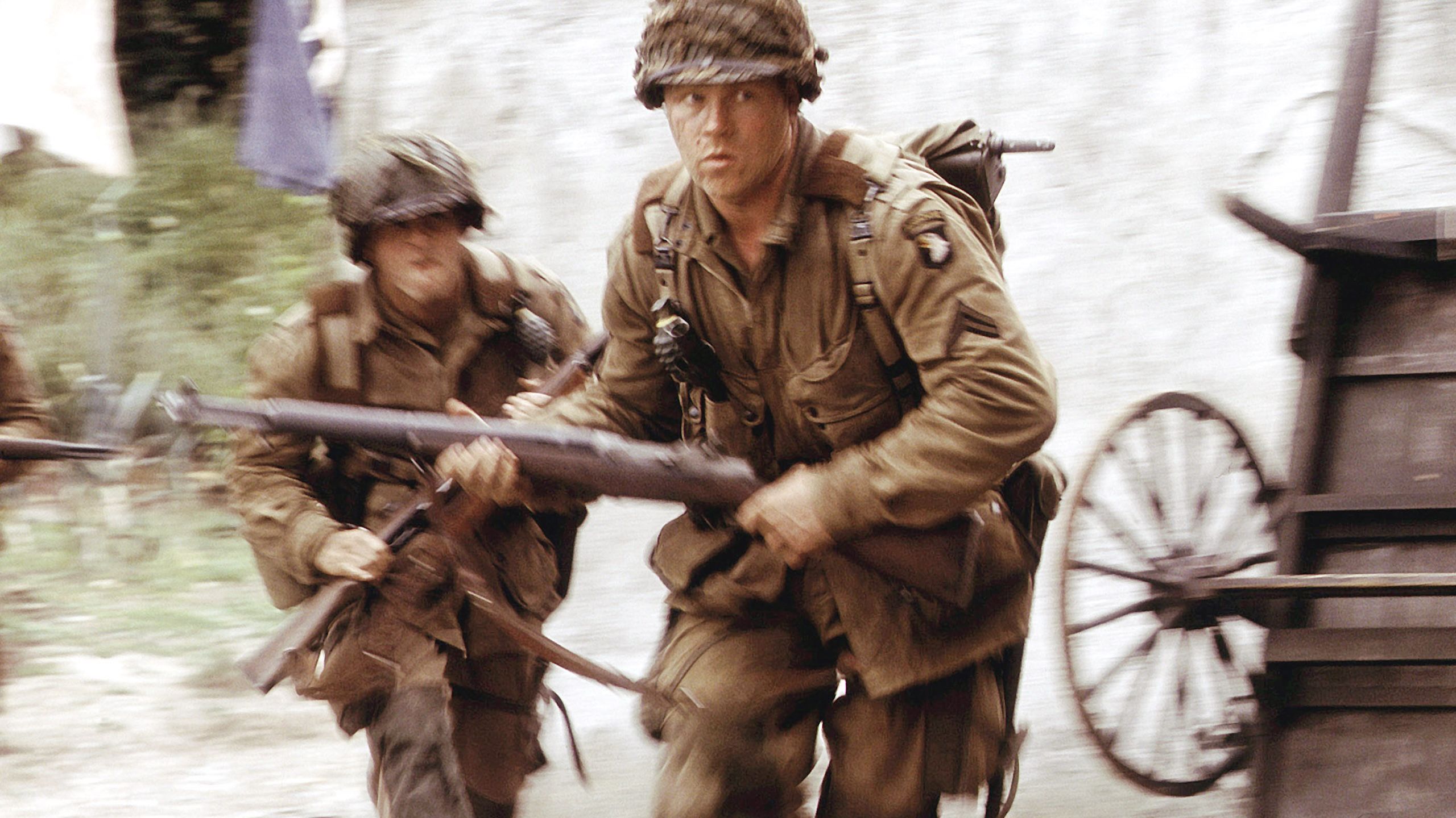 HBO's 10-Hour War Drama Is Easy To Binge, But Hard To Watch image