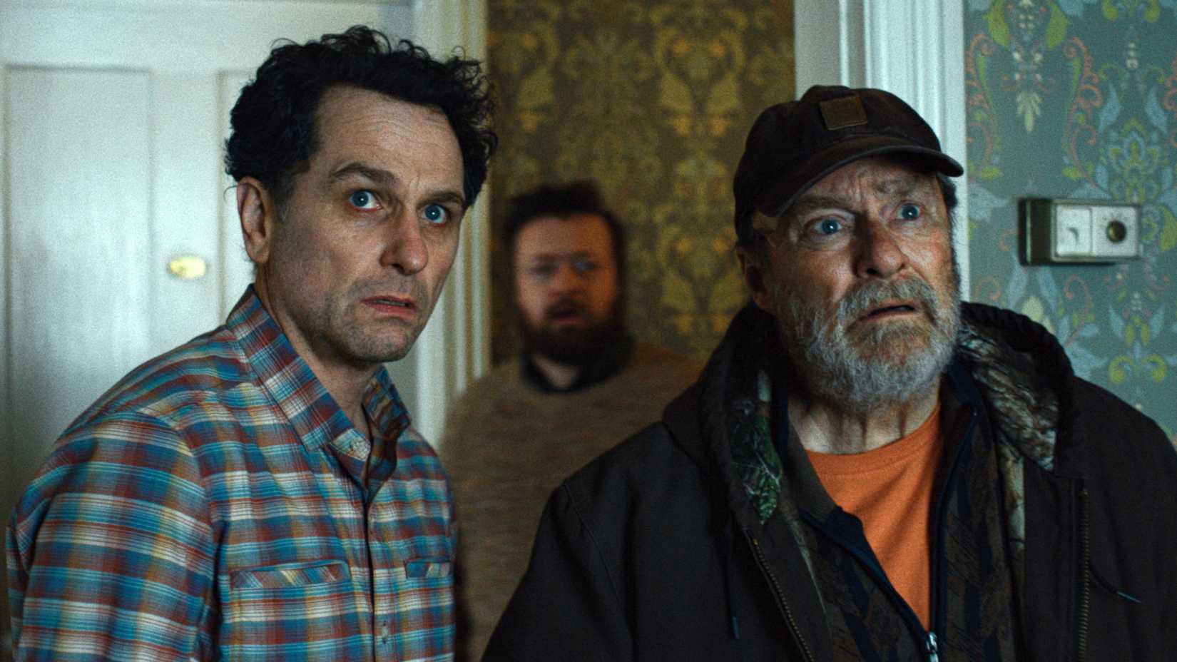 Tom and Wyck look surprised at the Widow's Bay inn.