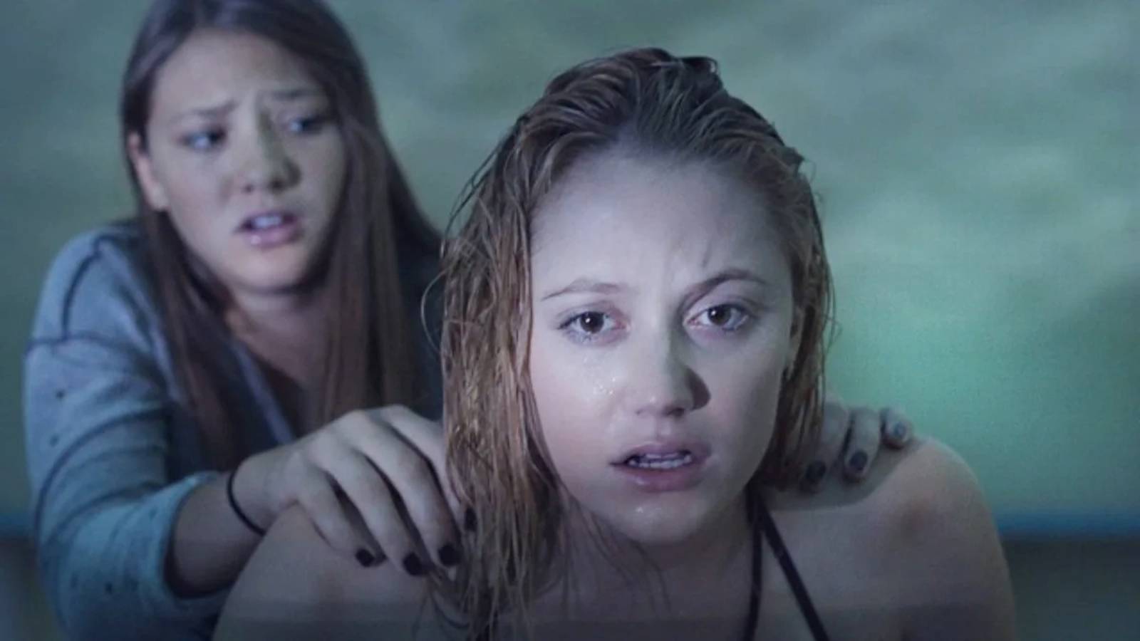 Maika Monroe in It Follows