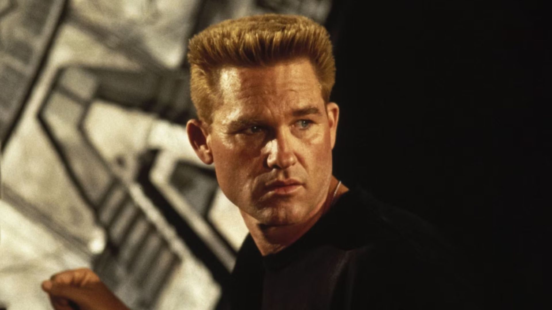 Kurt Russell's $196M Sci-Fi Classic With 5 TV Spinoff Series Starts Streaming Free Tomorrow image