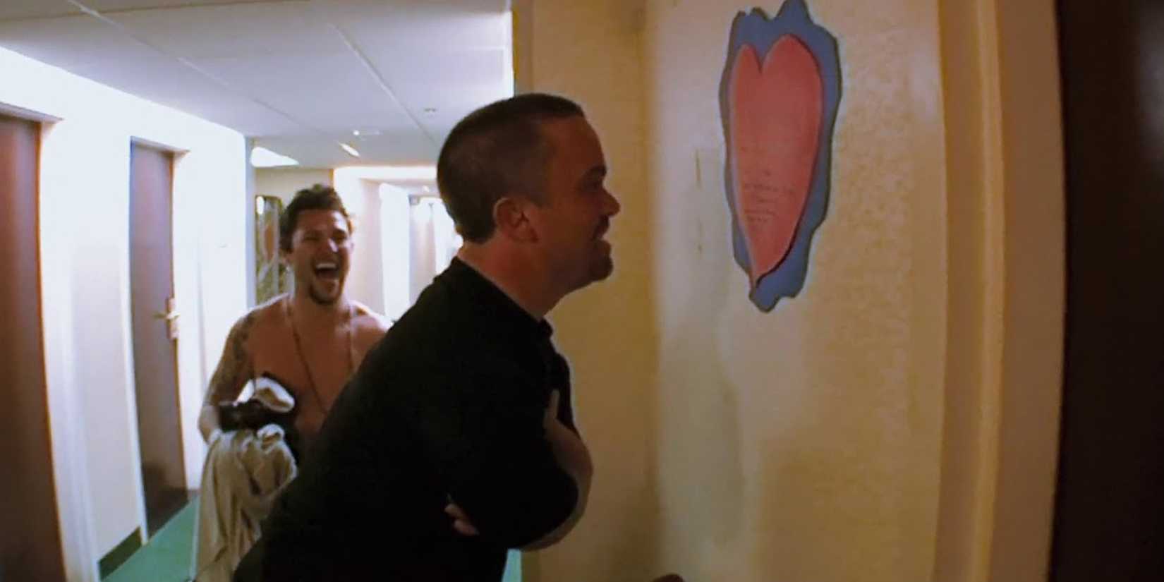 Wee Man reads the valentine in Jackass Number Two