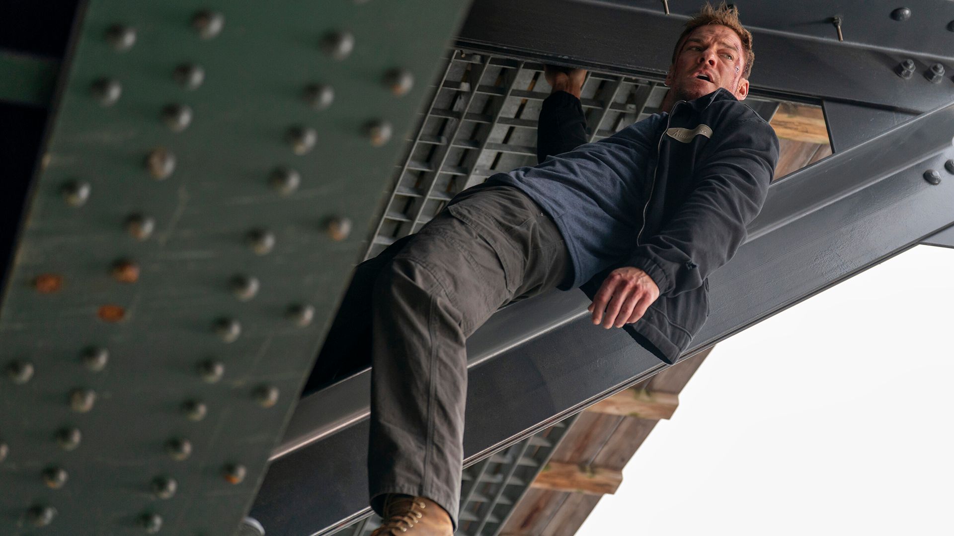 Reacher Season 4 Changes Alan Ritchson’s Prime Video Formula In 1 Key Way