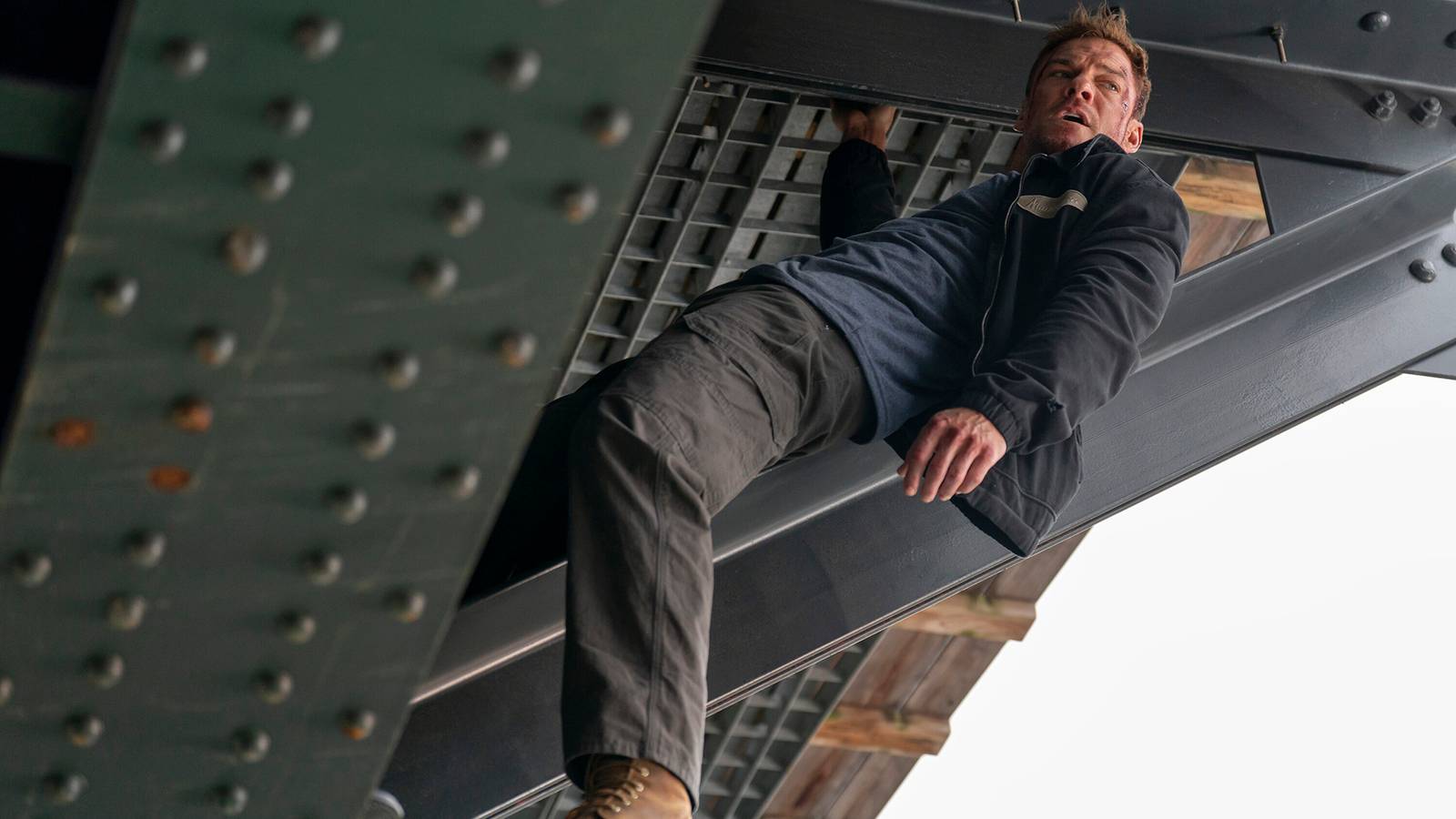 Reacher Season 4 Changes Alan Ritchson’s Prime Video Formula In 1 Key Way