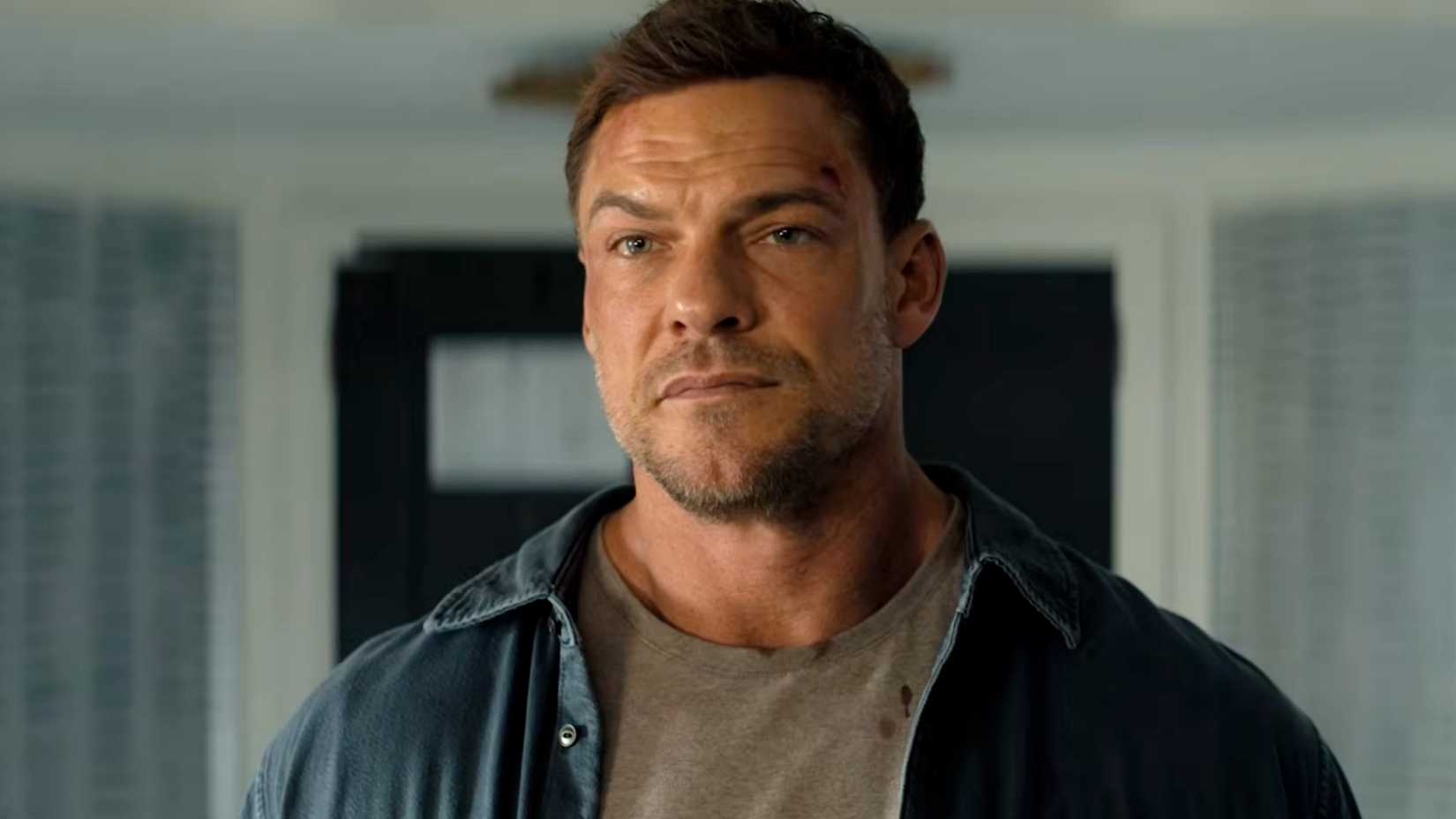 Alan Ritchson looking serious in Reacher season 4