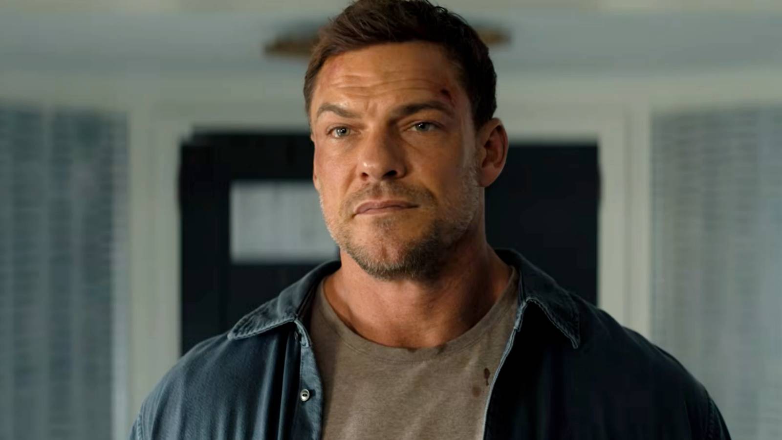Alan Ritchson's Reacher Becomes America's Most Wanted & CIA's Public ...