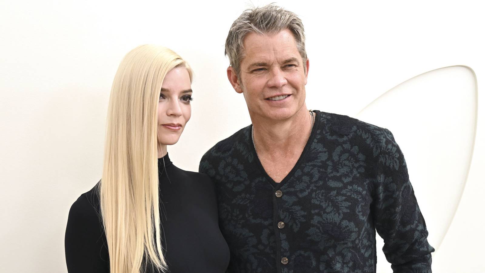 Timothy Olyphant & Anya Taylor-Joy's Rotten Tomatoes Hot Streak Extends With Apple TV's New Crime Thriller