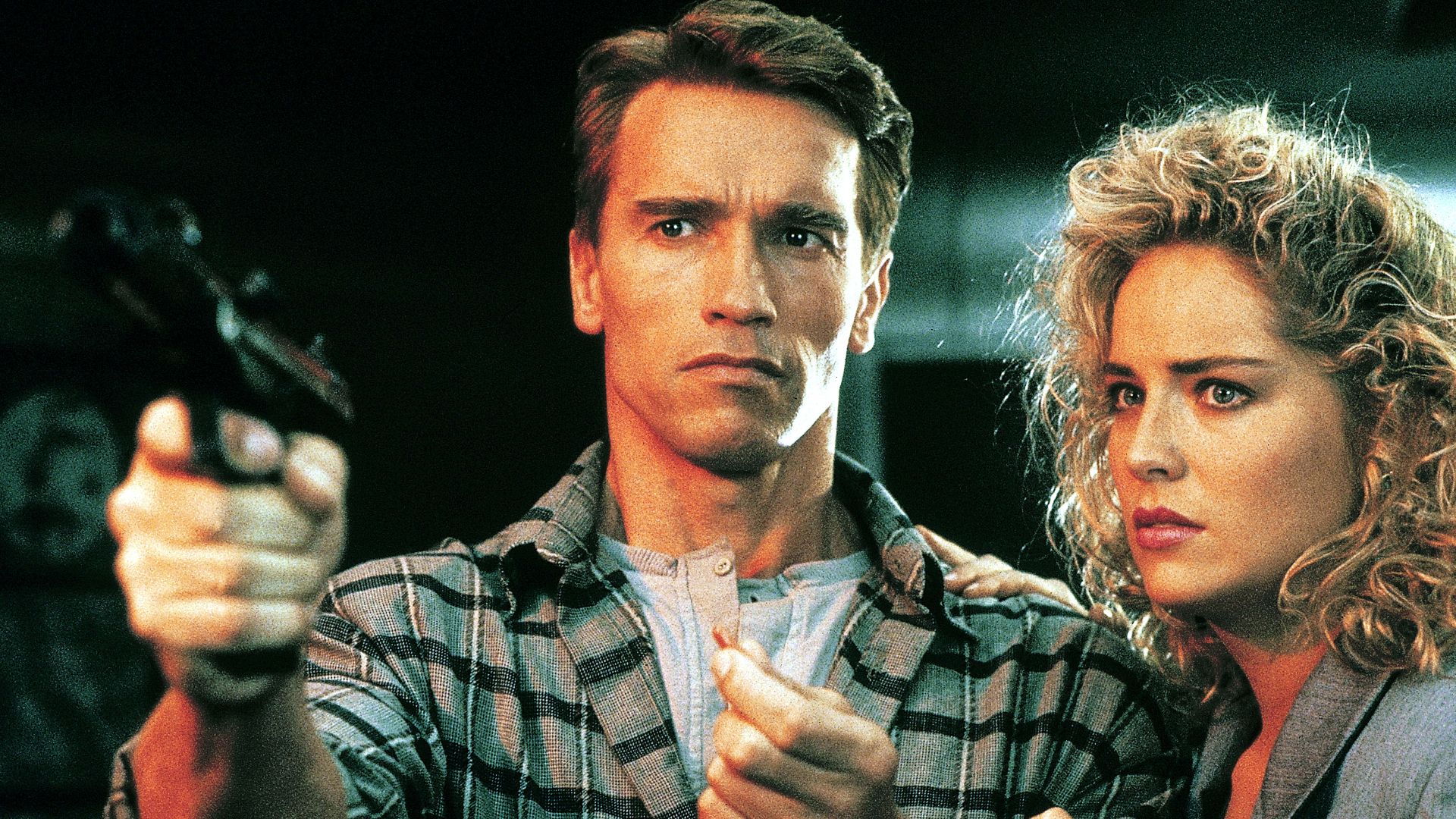 Arnold Schwarzenegger’s 81% RT Sci-Fi Classic Secretly Unites 5 Star Trek Actors