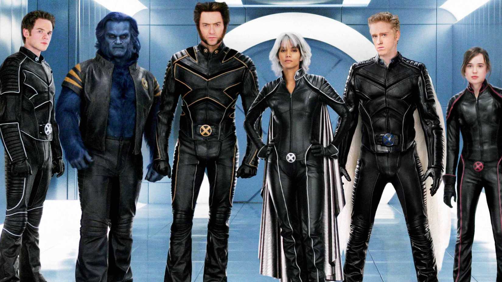 Beast, Wolverine, Storm, and other X-Men suited in X-Men The Last Stand