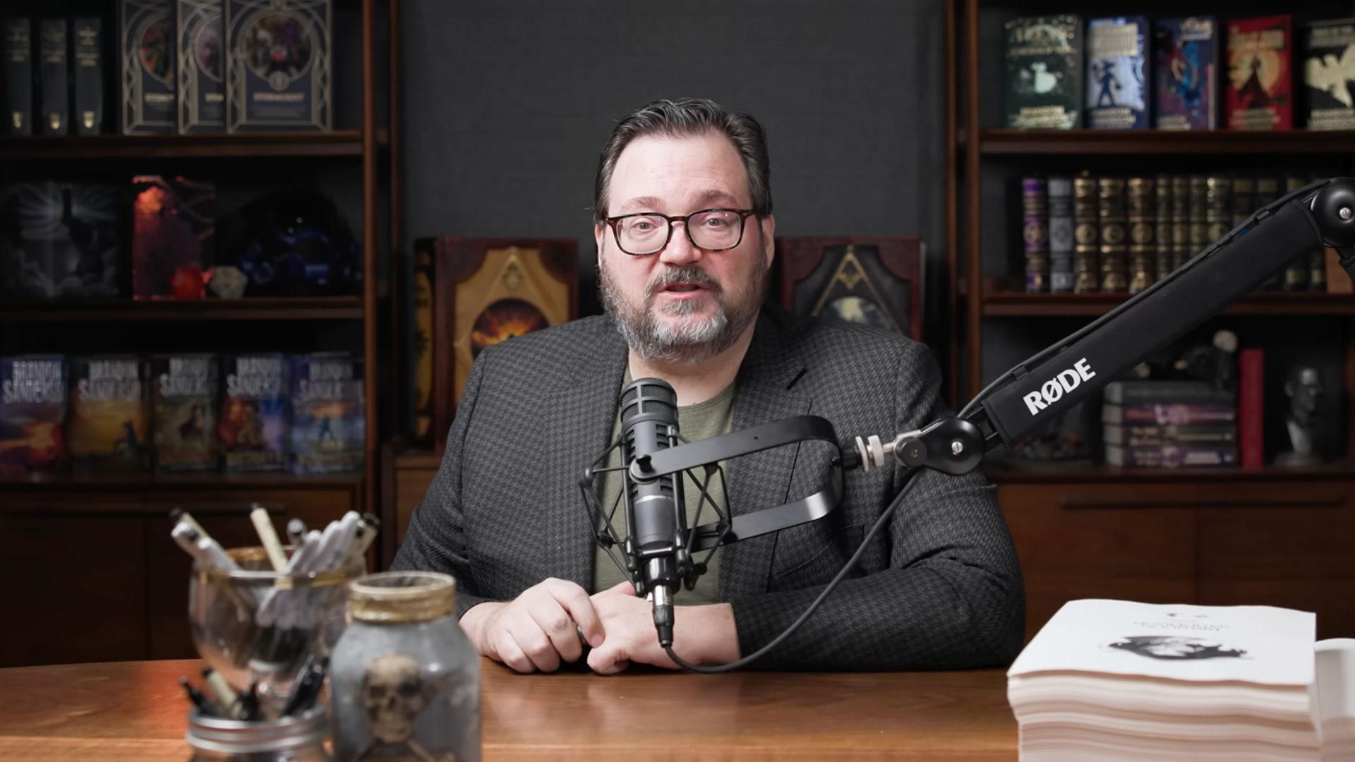 Brandon Sanderson Officially Releases New Sci-Fi Sequel Trilogy Starting This Year image
