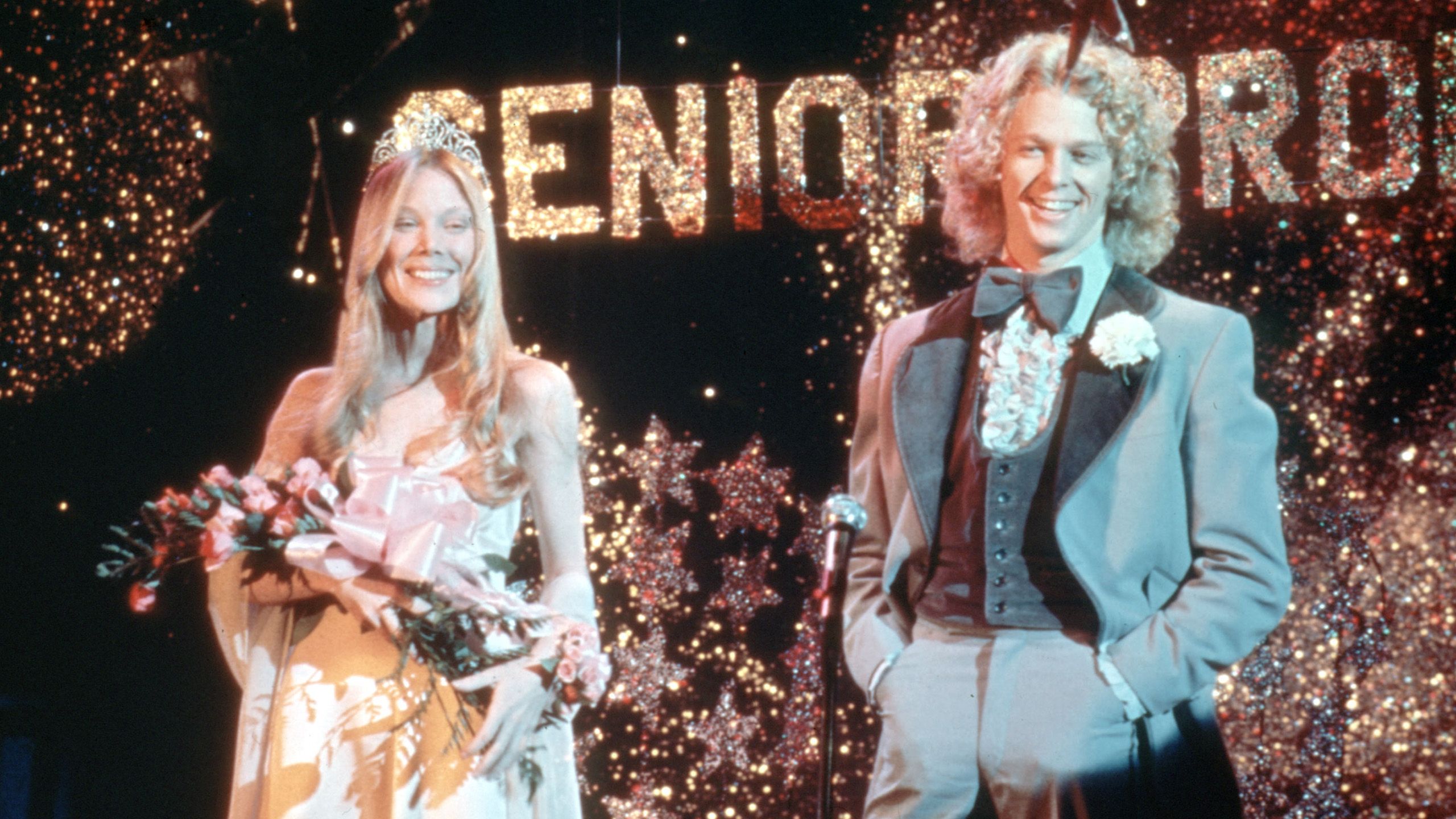 Mike Flanagan's 2 Massive Carrie Changes Fix Stephen King's Story