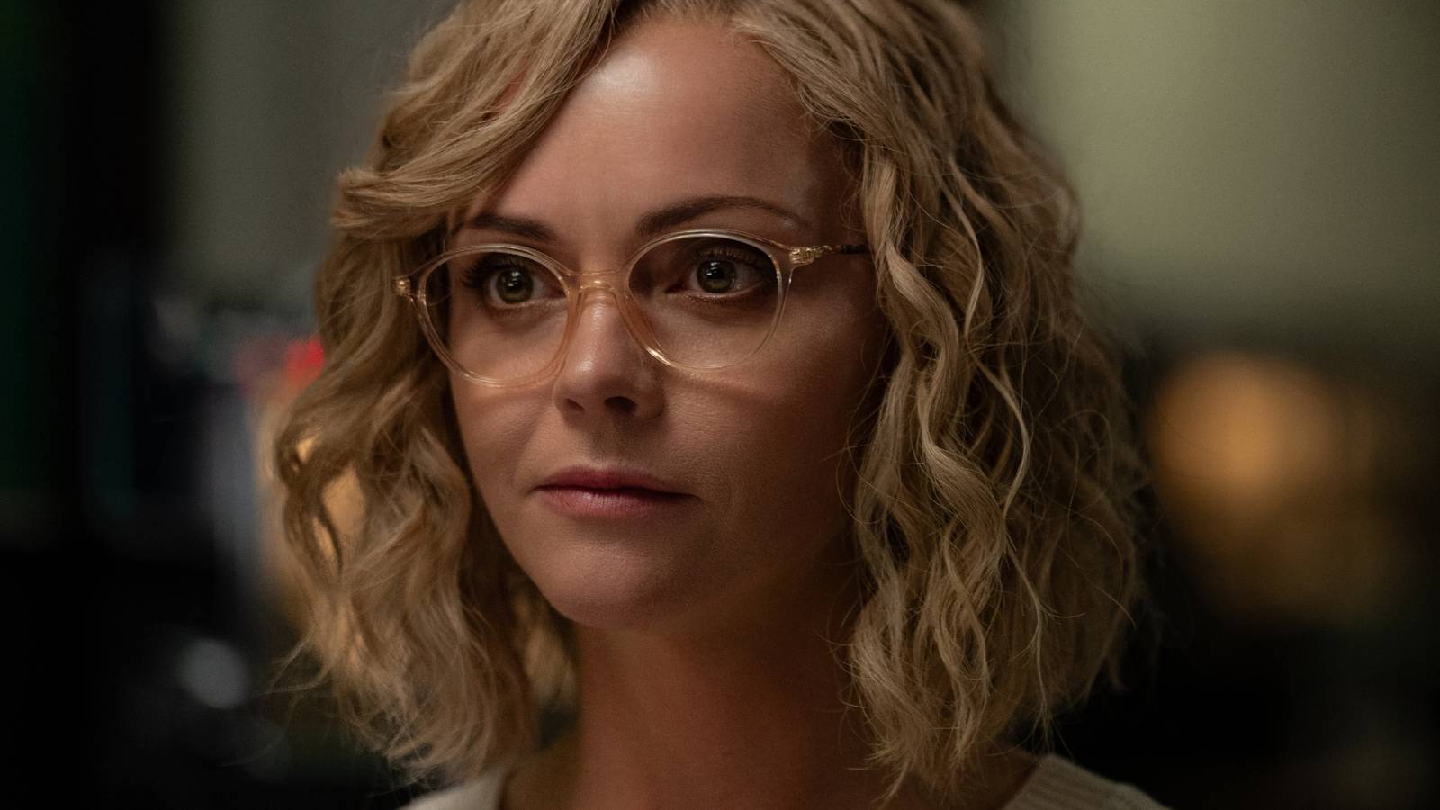 Misty’s Bloody Yellowjackets Season 4 Return Teased In New Christina Ricci Set Image