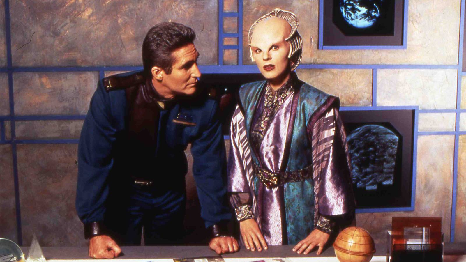 8 Sci-Fi Shows With The Best Space Battles