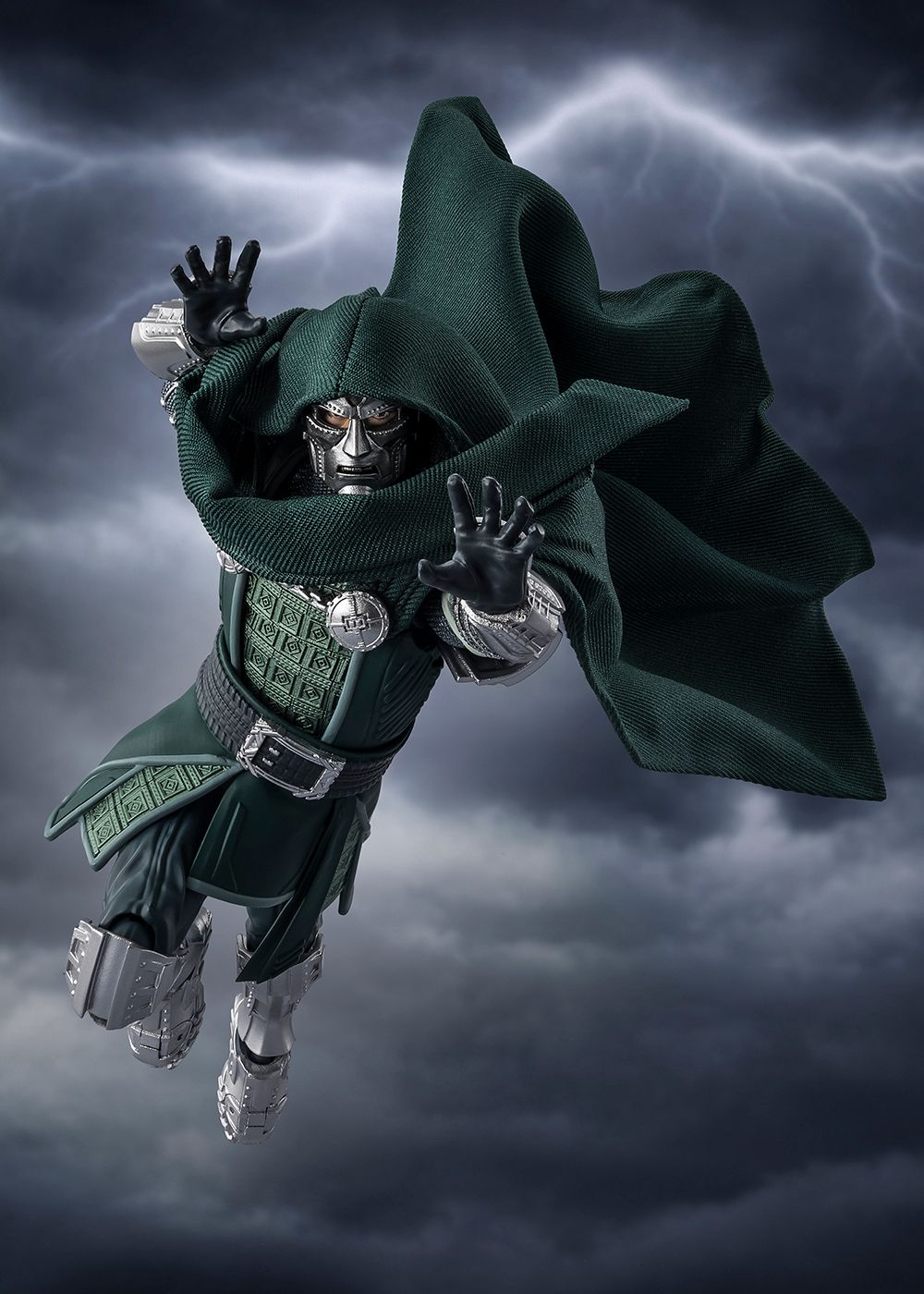 Doctor Doom - Avengers Doomsday SDCC Collectible -6