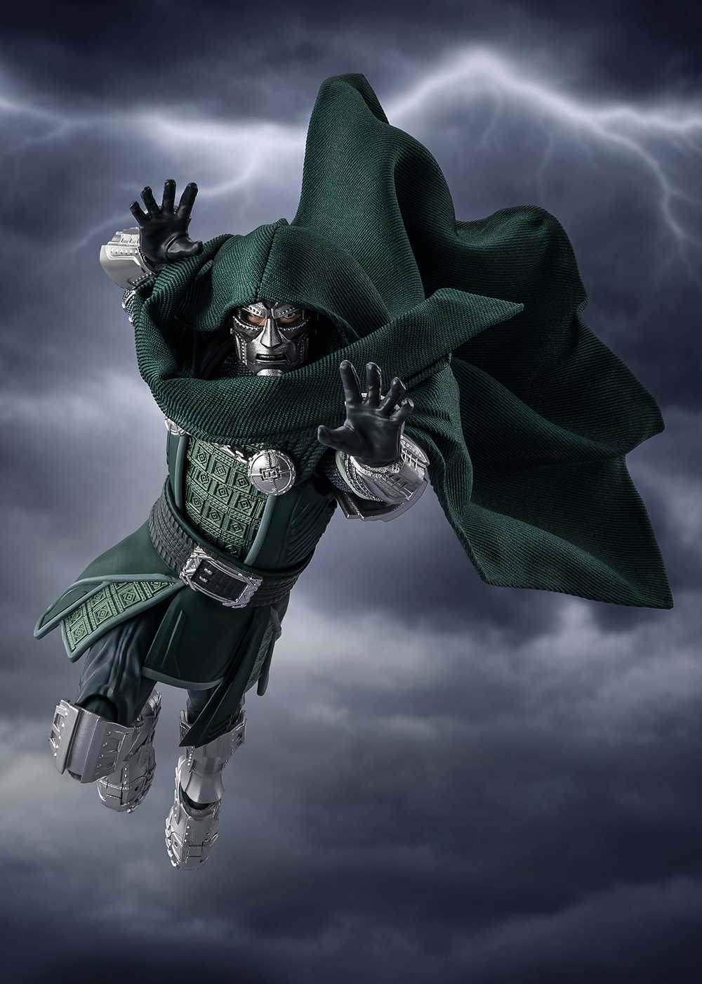 Doctor Doom - Avengers Doomsday SDCC Collectible -6