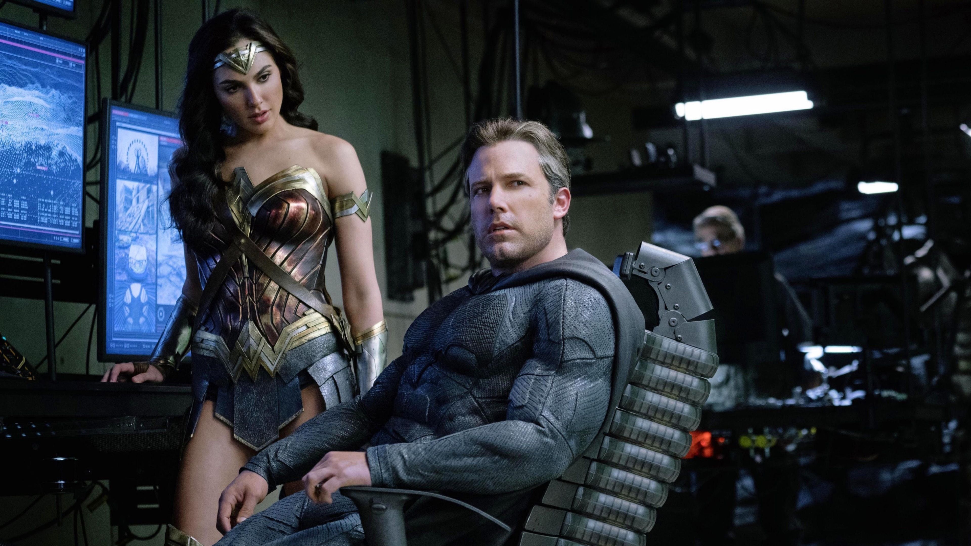 DC Officially Brings Back A Batman Actor For A New Trilogy After Critically Panned Movie