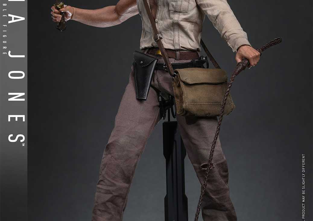 Indiana Jones Statue 1