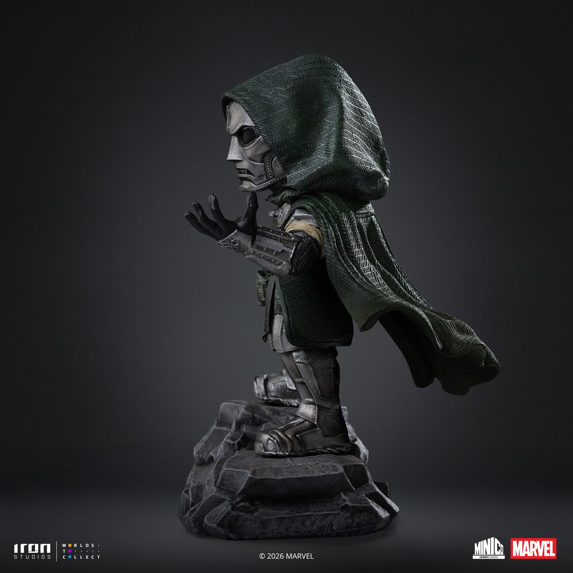Iron Studios Doctor Doom Minico 2